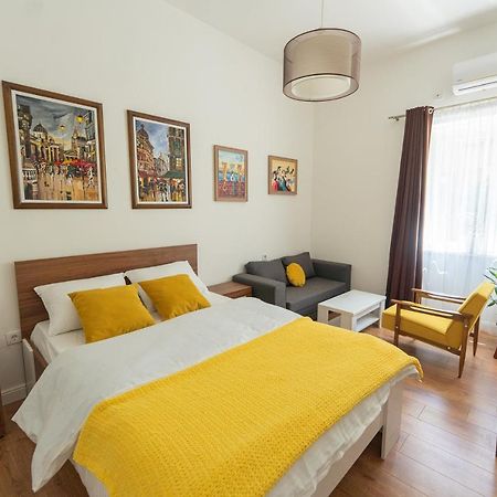 Sleep Hostel Ni Eksteriør billede