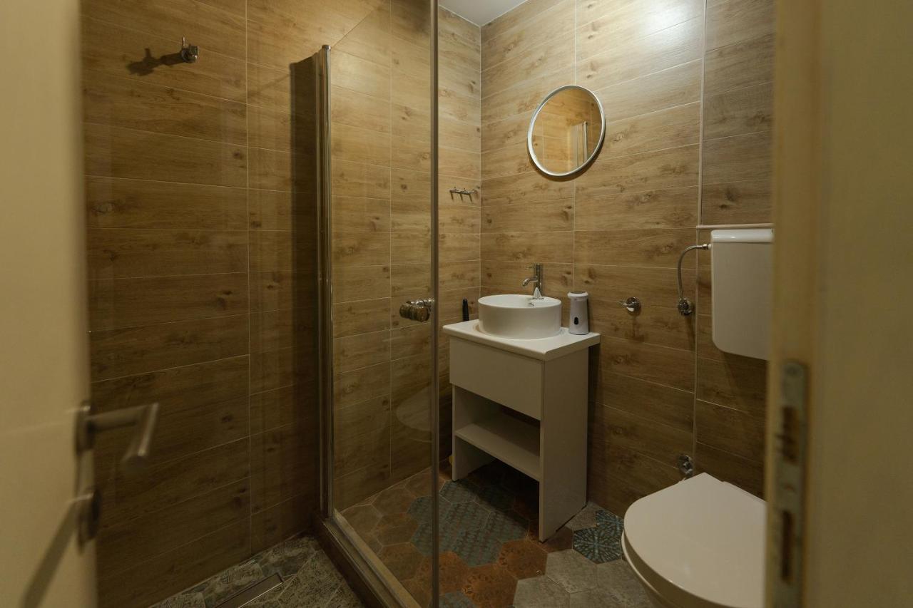 Sleep Hostel Ni Eksteriør billede