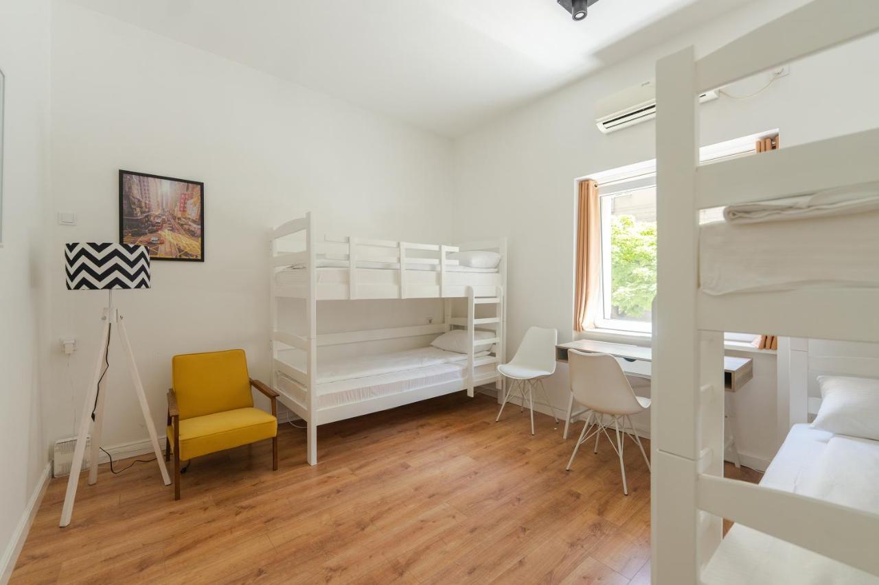 Sleep Hostel Ni Eksteriør billede
